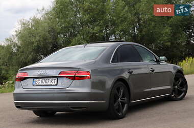 Седан Audi A8 2015 в Дрогобыче