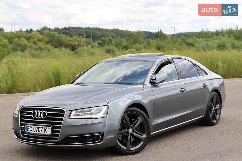 Седан Audi A8 2015 в Дрогобичі