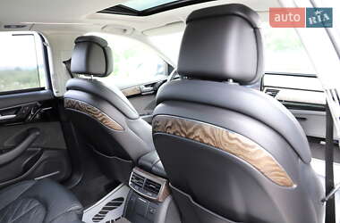 Седан Audi A8 2015 в 