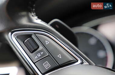Седан Audi A8 2015 в 