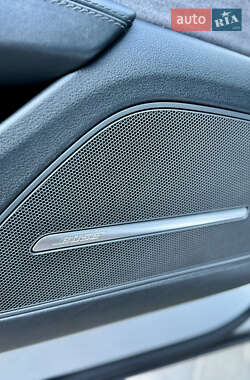 Седан Audi A8 2010 в 