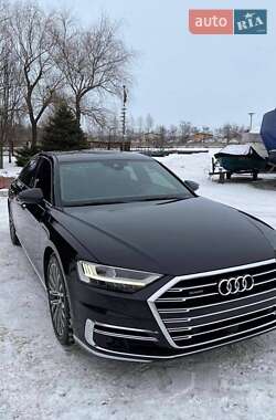 Седан Audi A8 2018 в Хмельницькому