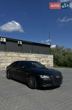 Седан Audi A8 2010 в 