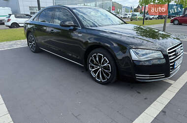 Седан Audi A8 2012 в 