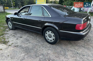 Седан Audi A8 2002 в 