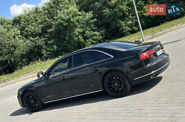 Седан Audi A8 2015 в 