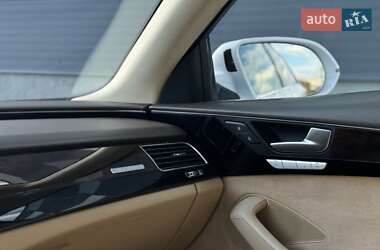 Седан Audi A8 2014 в 