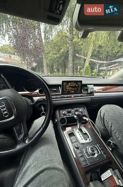 Седан Audi A8 2009 в 