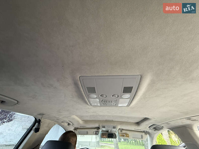 Седан Audi A8 2009 в Звягеле