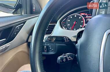 Седан Audi A8 2012 в 