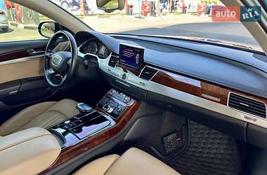 Седан Audi A8 2012 в 