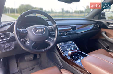 Седан Audi A8 2011 в 