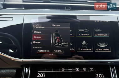 Седан Audi A8 2022 в 
