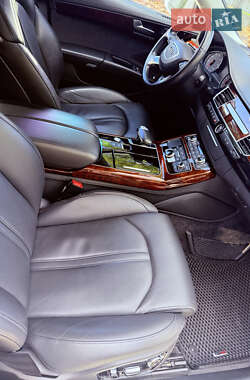 Седан Audi A8 2013 в 