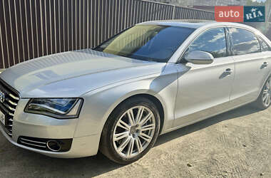 Седан Audi A8 2013 в 