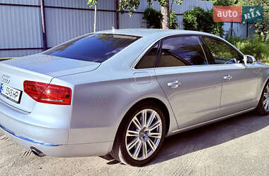 Седан Audi A8 2013 в 