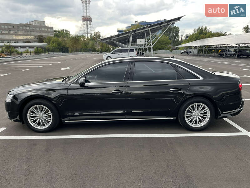 Седан Audi A8 2017 в Києві