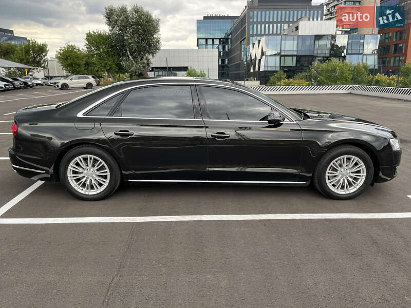 Седан Audi A8 2017 в Києві
