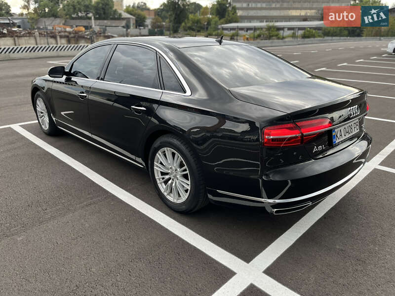Седан Audi A8 2017 в Киеве