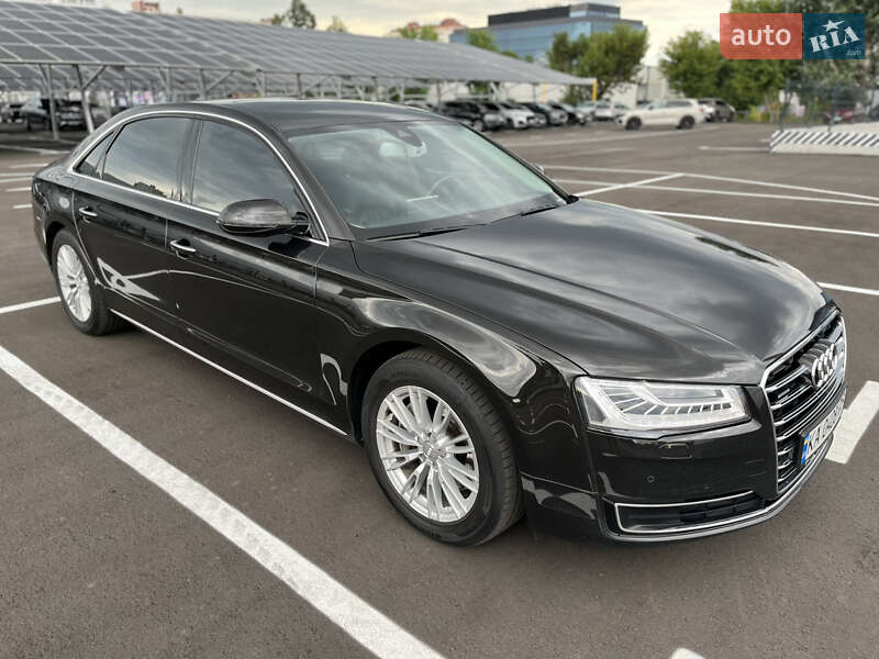Седан Audi A8 2017 в Киеве