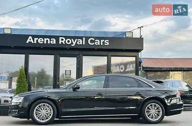 Седан Audi A8 2017 в 