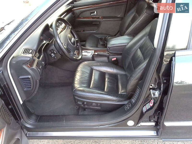 Седан Audi A8 2001 в Одесі