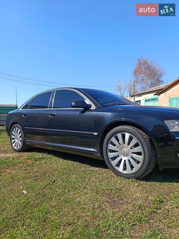 Седан Audi A8 2006 в Сахновщине