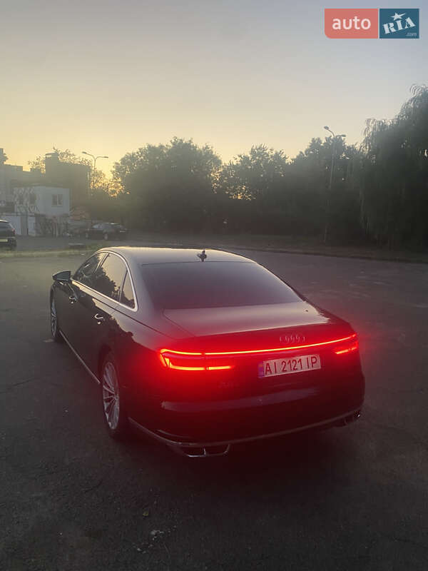 Седан Audi A8 2021 в Києві