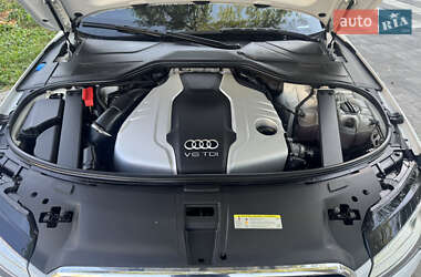 Седан Audi A8 2014 в 