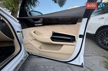 Седан Audi A8 2014 в 