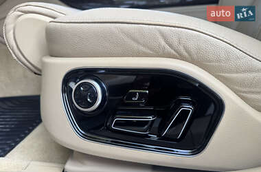 Седан Audi A8 2014 в 