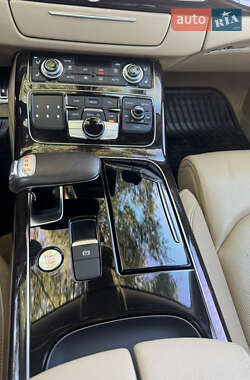Седан Audi A8 2014 в 
