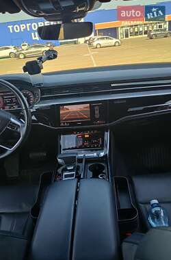 Седан Audi A8 2019 в 