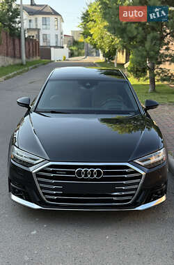 Седан Audi A8 2021 в Рівному