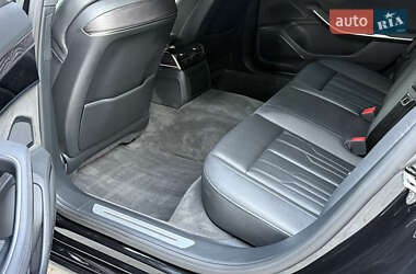 Седан Audi A8 2020 в 