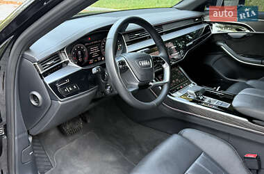 Седан Audi A8 2020 в 