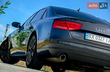 Седан Audi A8 2013 в 