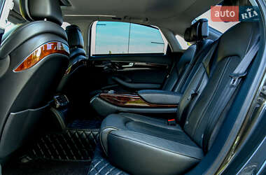 Седан Audi A8 2013 в 