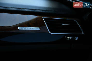 Седан Audi A8 2013 в 