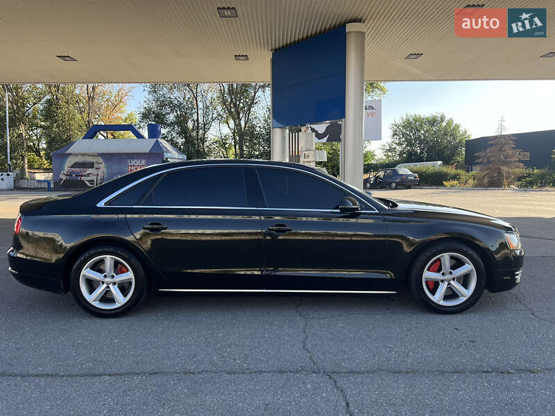 Седан Audi A8 2013 в Запоріжжі