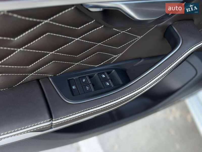 Седан Audi A8 2020 в Києві