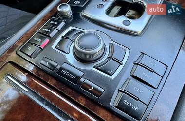 Седан Audi A8 2004 в 