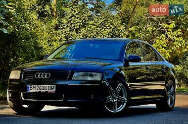 Седан Audi A8 2004 в 