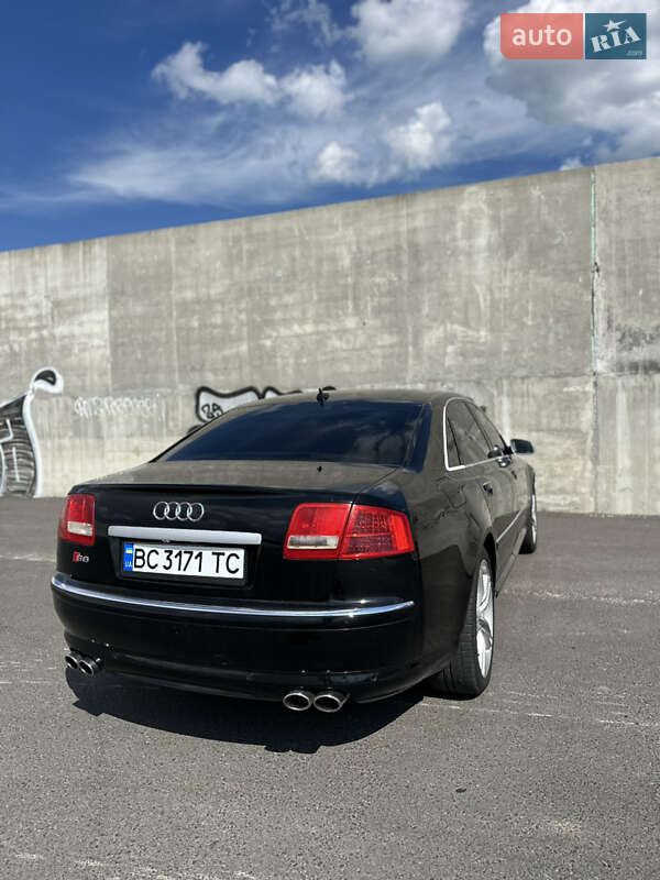 Седан Audi A8 2007 в Львові