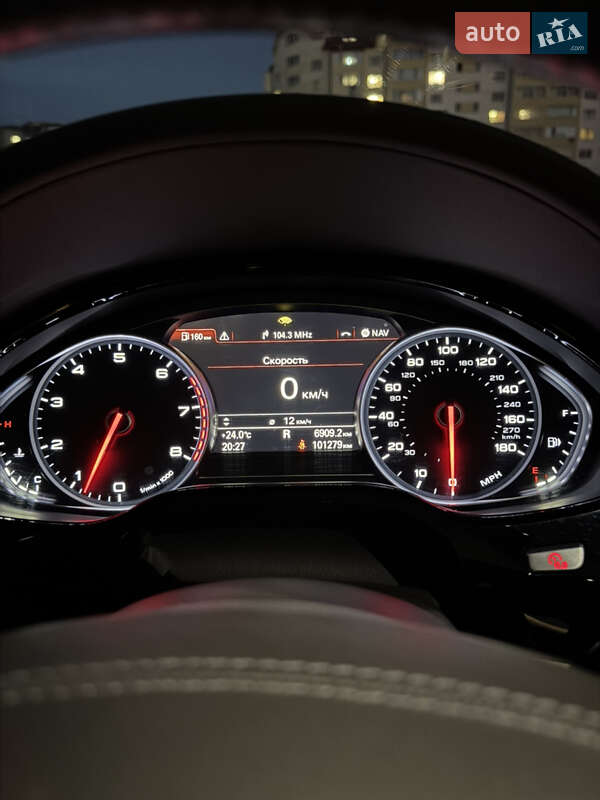 Седан Audi A8 2015 в Ивано-Франковске