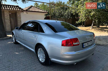 Седан Audi A8 2006 в 