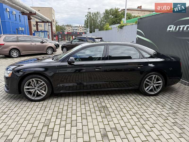 Седан Audi A8 2017 в Вінниці