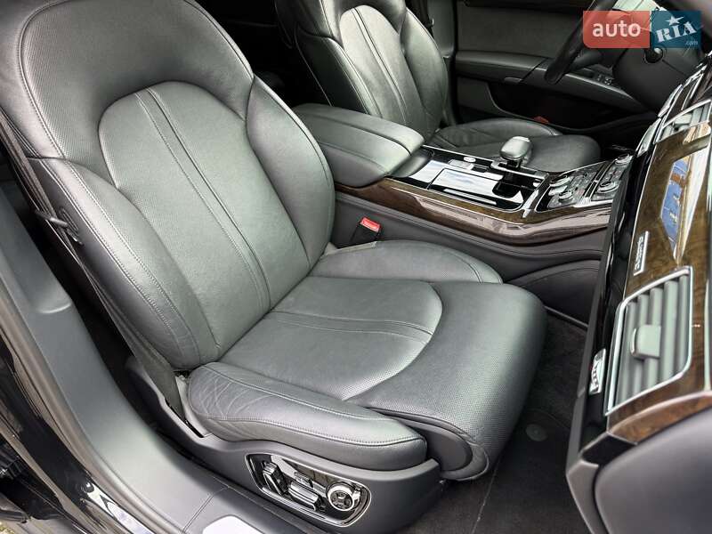 Седан Audi A8 2017 в Вінниці