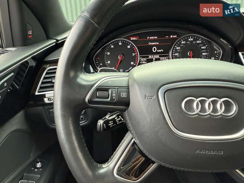 Седан Audi A8 2017 в Вінниці