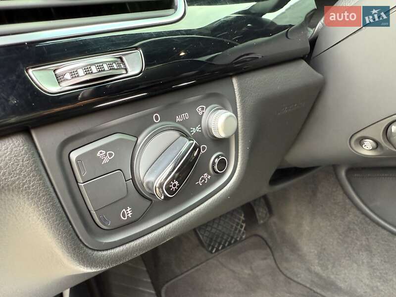Седан Audi A8 2017 в Вінниці